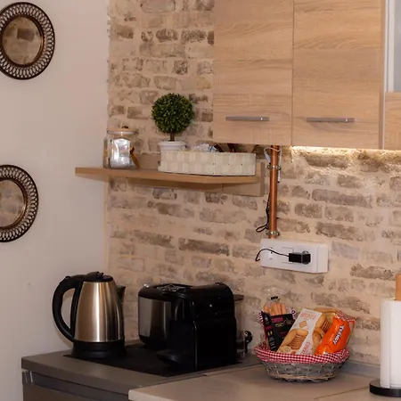 Gailas Luxury Appartement Mantouki