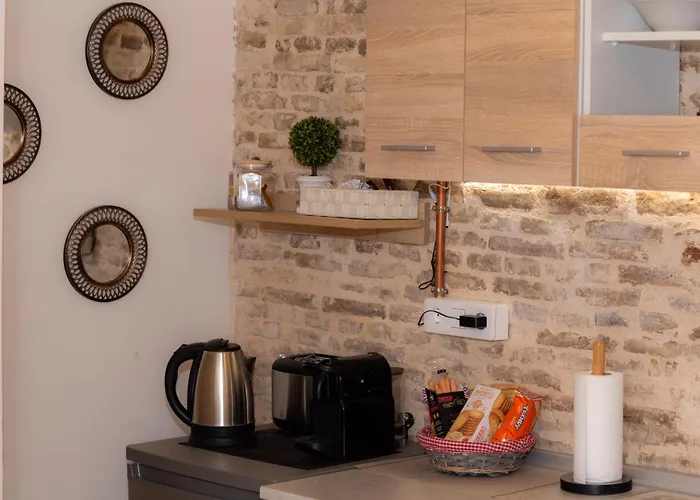 Gailas Luxury Apartamento Mantouki