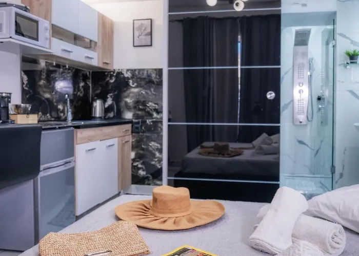 Gailas Luxury Mantouki